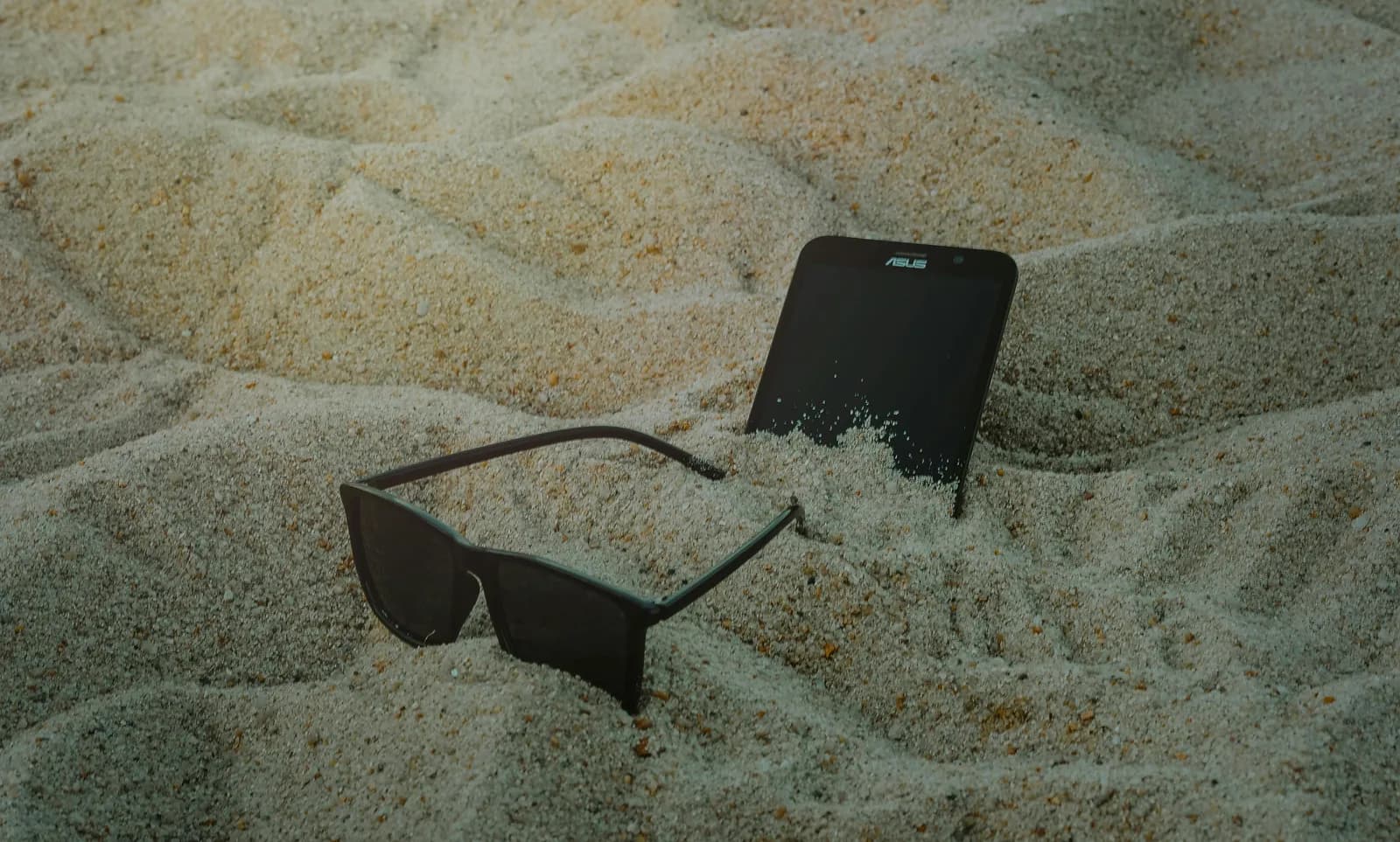 téléphone sur une plage